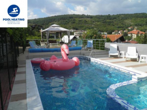 villa MAK